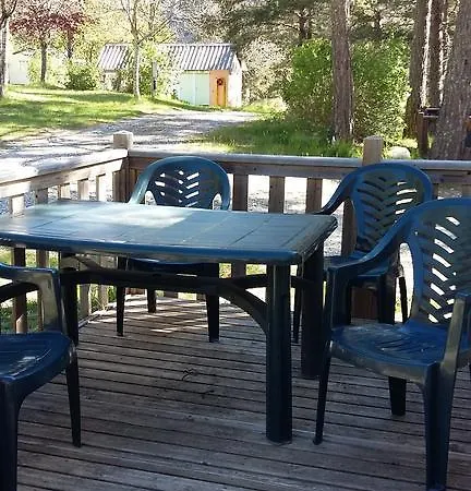 Camping L'adrech مكان تخييم