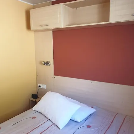 مكان تخييم Camping L'adrech