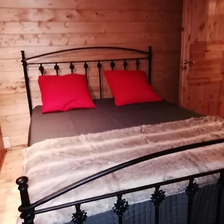 Camping L'adrech مكان تخييم Saint-André-les-Alpes